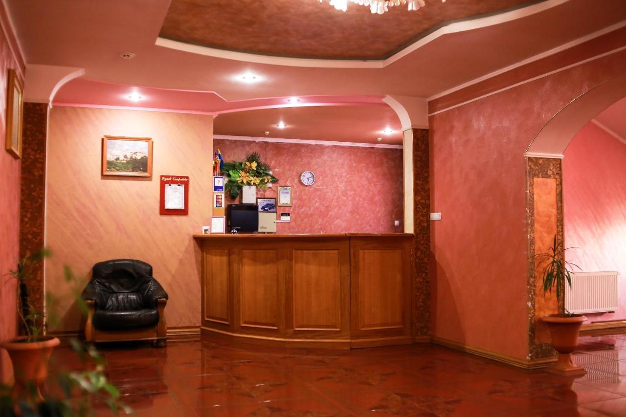 Chervona Gora موكاشيفه المظهر الخارجي الصورة